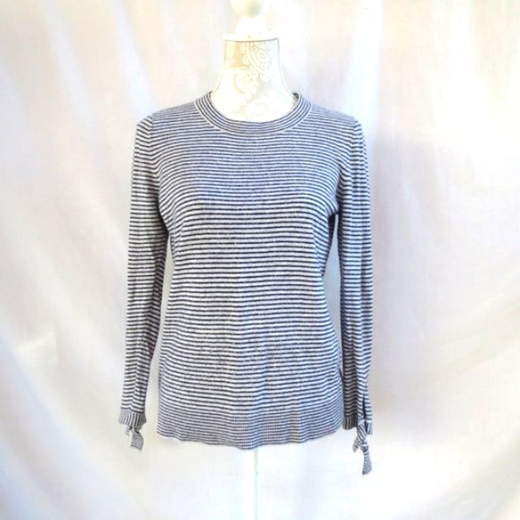 Loft Petites Gray Striped Lightweight Cozy Wool Knit Tie Cuff Sweater Size MP - Picture 2 of 11